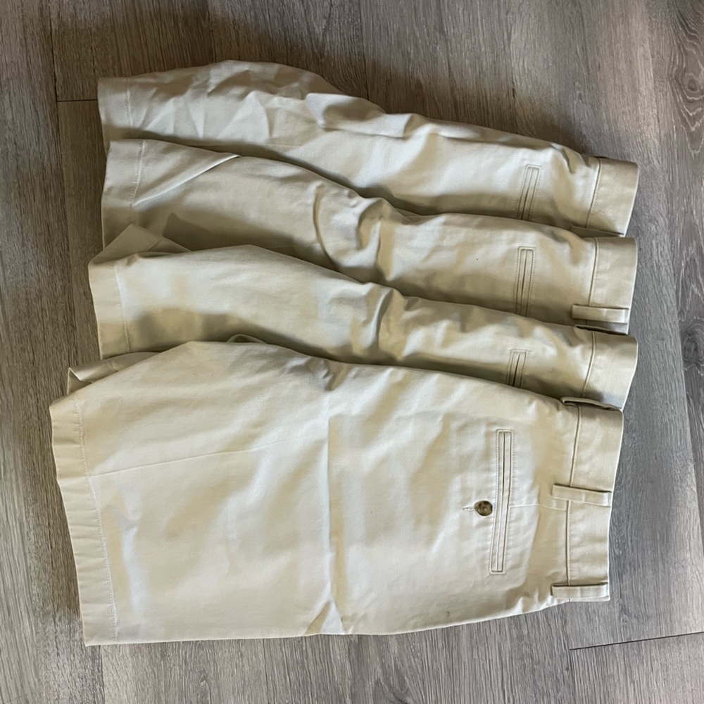 LL Bean Men’s Khaki Shorts